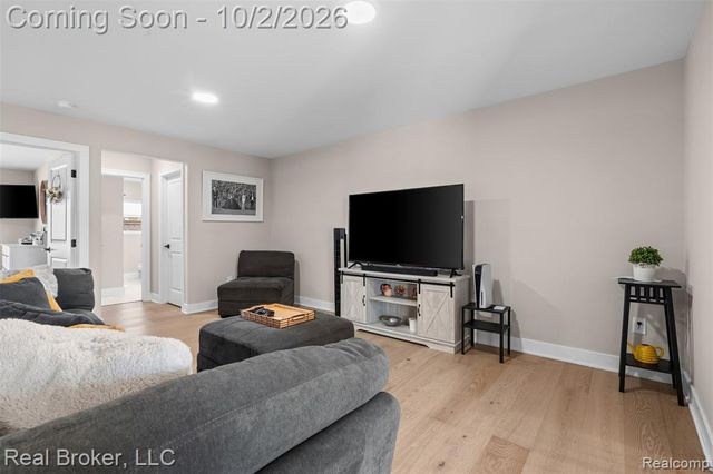 56643 Via Bellano, Macomb, MI 48042