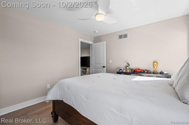 56643 Via Bellano, Macomb, MI 48042