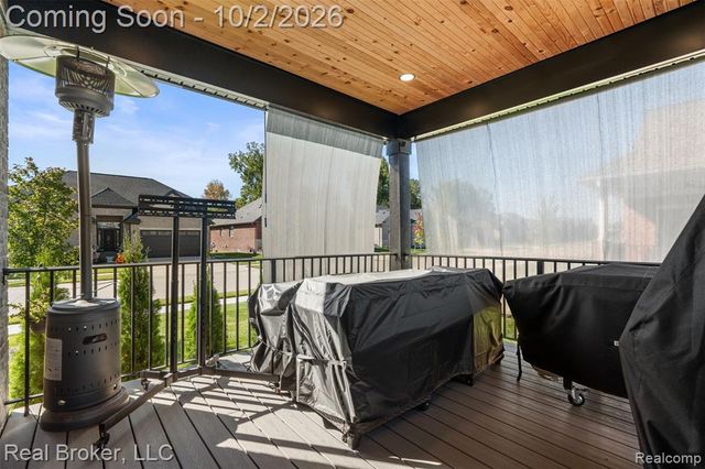 56643 Via Bellano, Macomb, MI 48042