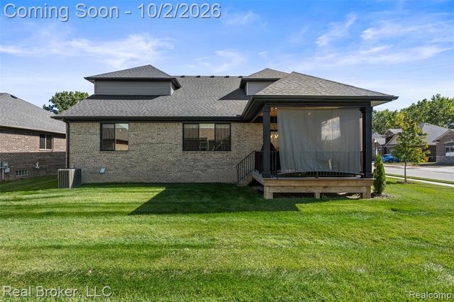 56643 Via Bellano, Macomb, MI 48042