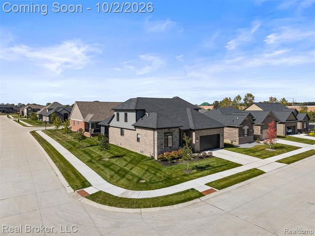 56643 Via Bellano, Macomb, MI 48042