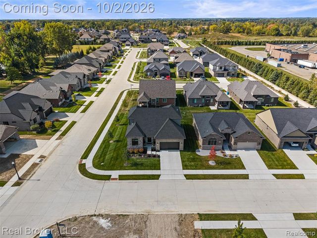 56643 Via Bellano, Macomb, MI 48042