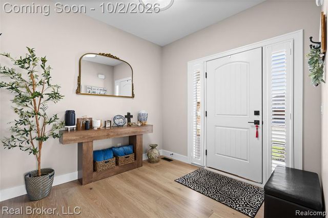 56643 Via Bellano, Macomb, MI 48042