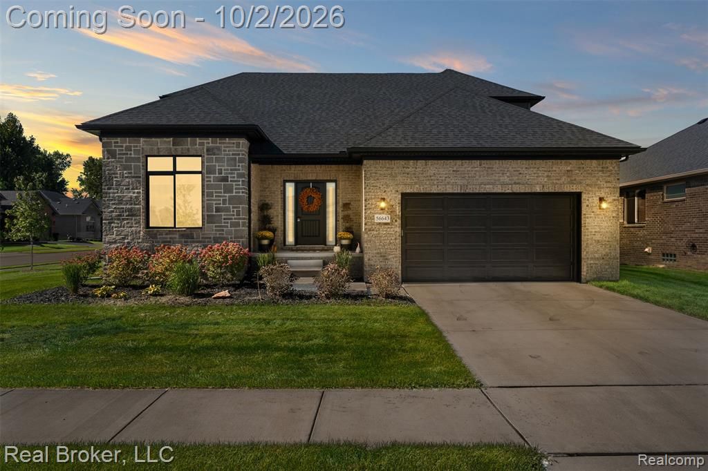 56643 Via Bellano, Macomb, MI 48042