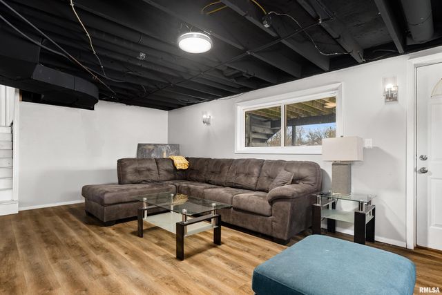 1720 W WILLOW WOOD Drive, Peoria, IL 61614