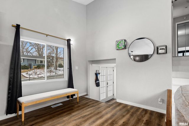 1720 W WILLOW WOOD Drive, Peoria, IL 61614