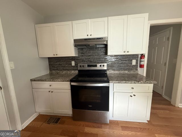 2557 Loghaven Drive NW, Atlanta, GA 30318