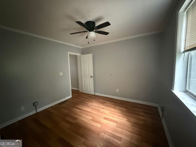 2557 Loghaven Drive NW, Atlanta, GA 30318