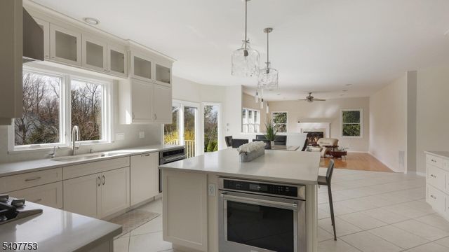 57 Briarwood Dr, Warren Twp., NJ 07059