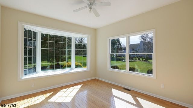 57 Briarwood Dr, Warren Twp., NJ 07059