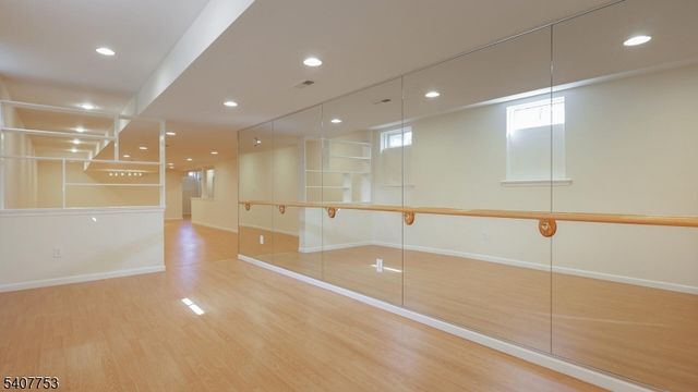 57 Briarwood Dr, Warren Twp., NJ 07059