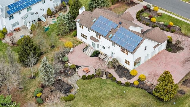 57 Briarwood Dr, Warren Twp., NJ 07059