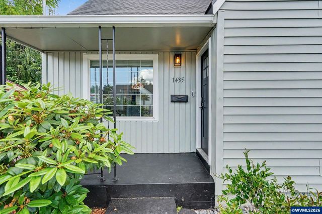 1435 17th St NE, Salem, OR 97301