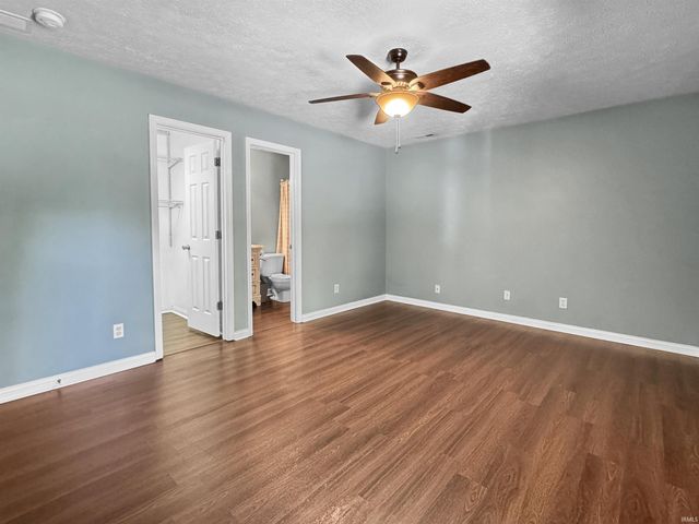 6002 Poinsettia Cove, Evansville, IN 47715