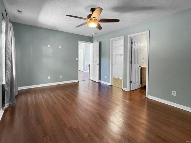 6002 Poinsettia Cove, Evansville, IN 47715