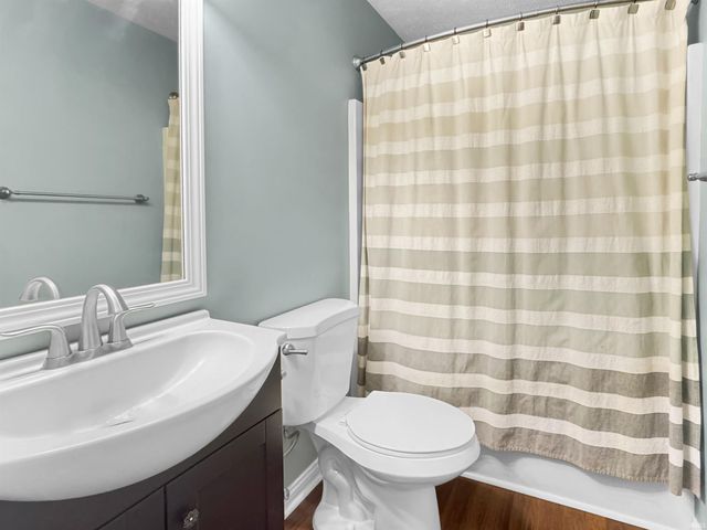 6002 Poinsettia Cove, Evansville, IN 47715