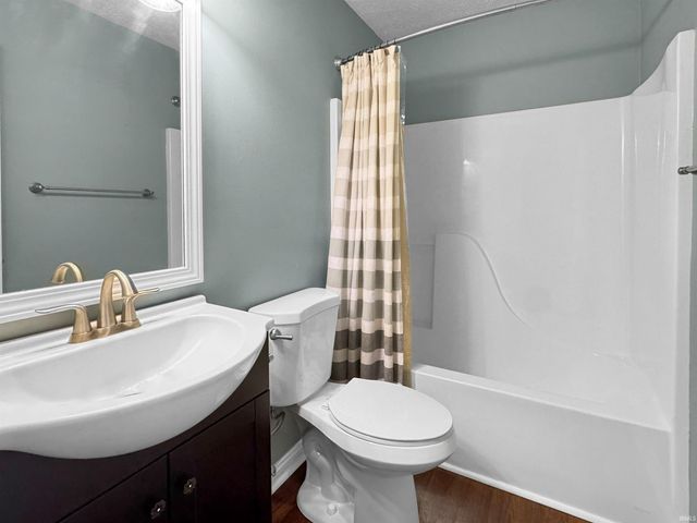 6002 Poinsettia Cove, Evansville, IN 47715