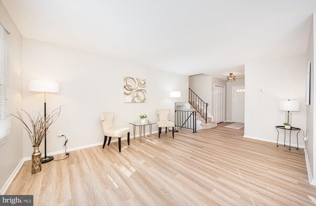 7 ELMWOOD CT, Rockville, MD 20850