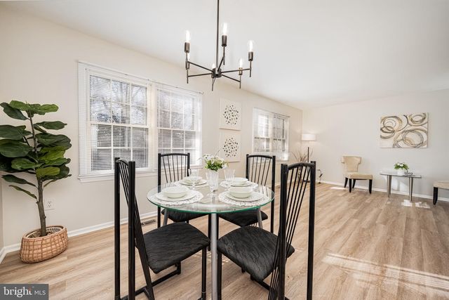 7 ELMWOOD CT, Rockville, MD 20850