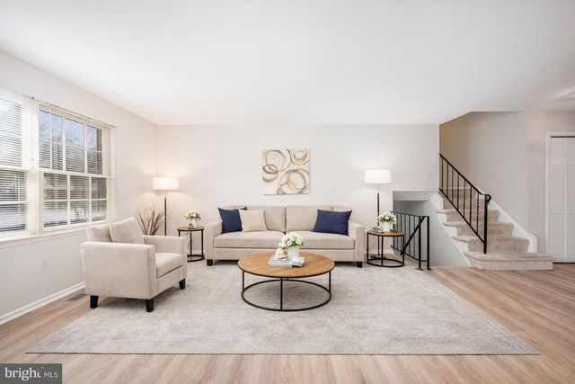 7 ELMWOOD CT, Rockville, MD 20850