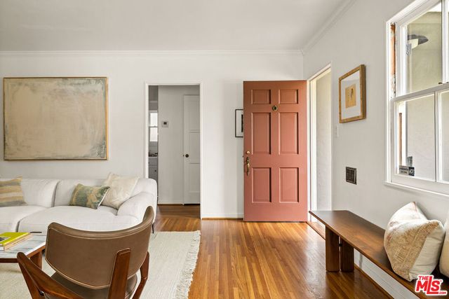 734 E Mendocino Street, Altadena, CA 91001