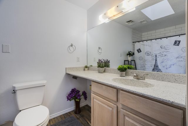 7200 Whippoorwill Lane NE, Albuquerque, NM 87109