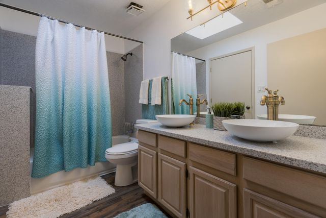 7200 Whippoorwill Lane NE, Albuquerque, NM 87109