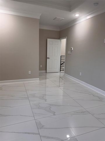 4406 Oats Street C, Houston, TX 77020