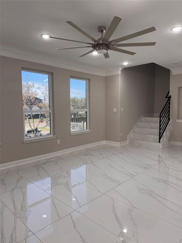 4406 Oats Street C, Houston, TX 77020