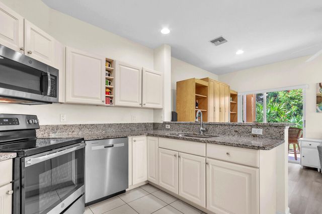 8931 Sandshot Court, Port St. Lucie, Port St Lucie, FL 34986