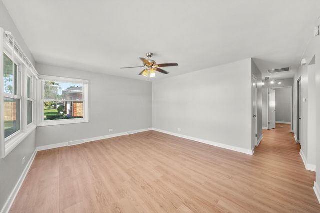 16333 Winchester Avenue, Markham, IL 60428