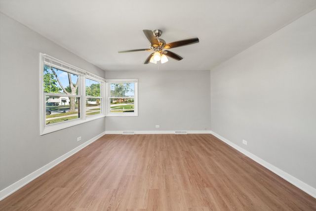 16333 Winchester Avenue, Markham, IL 60428