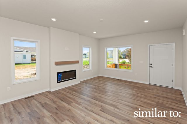 9716 Regatta Lane, Johnston, IA 50131