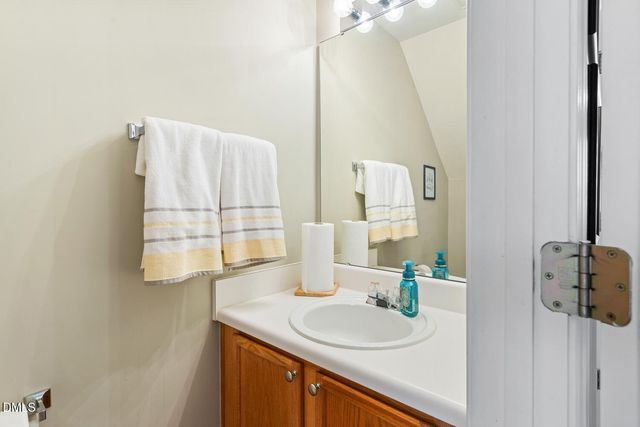 1725 Sorrell Brook Way, Raleigh, NC 27609