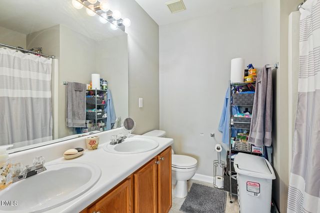 1725 Sorrell Brook Way, Raleigh, NC 27609