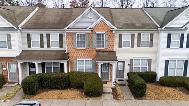 1725 Sorrell Brook Way, Raleigh, NC 27609