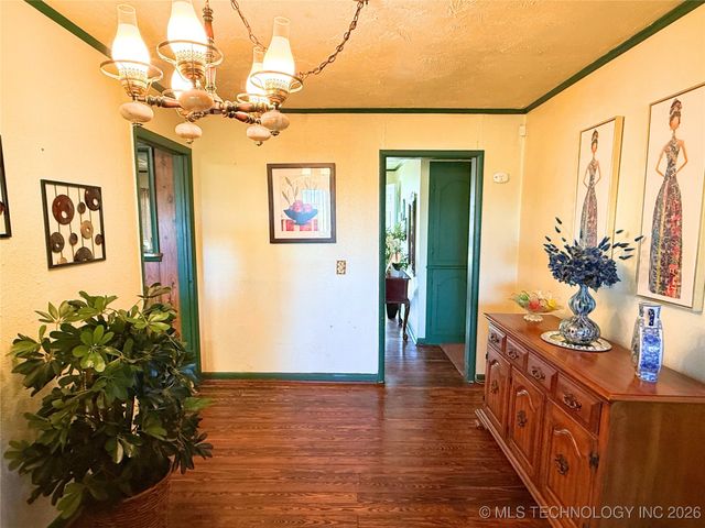 2231 E 32nd Place N, Tulsa, OK 74105