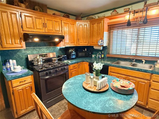 2231 E 32nd Place N, Tulsa, OK 74105