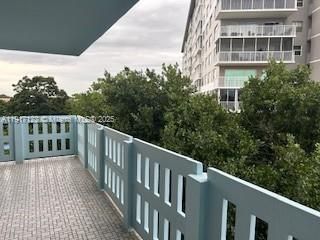 4001 Hillcrest Dr 416, Hollywood, FL 33021