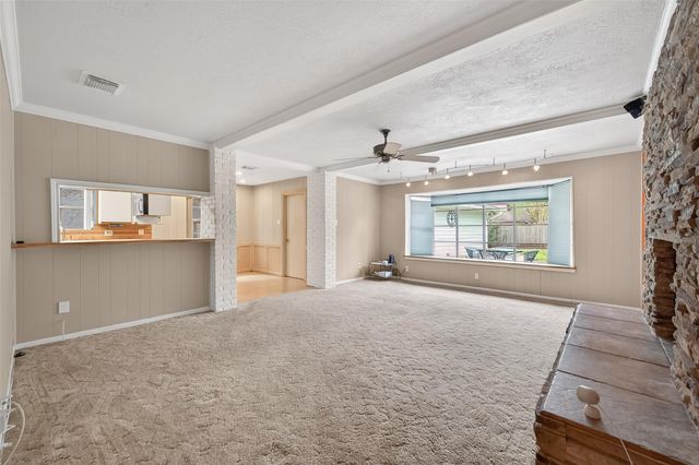 1722 Shannon Valley Drive, Houston, TX 77077