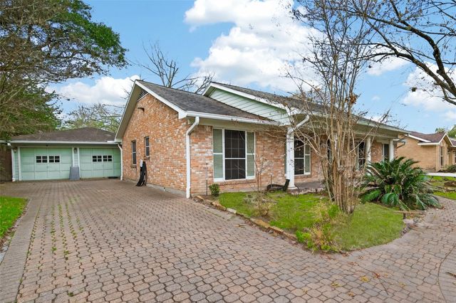 1722 Shannon Valley Drive, Houston, TX 77077