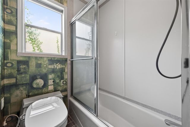 1722 Shannon Valley Drive, Houston, TX 77077