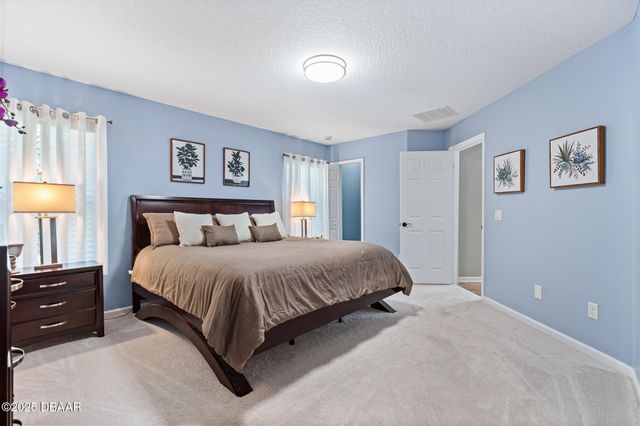 609 Champion Ridge Drive, Daytona Beach, FL 32124