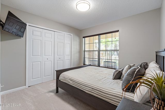 609 Champion Ridge Drive, Daytona Beach, FL 32124