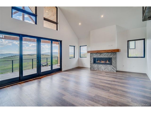 561 Upper Ranch View Rd, Granby, CO 80446