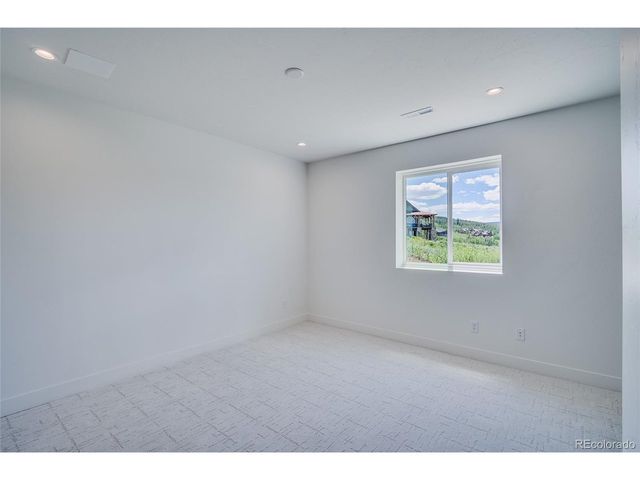 561 Upper Ranch View Rd, Granby, CO 80446