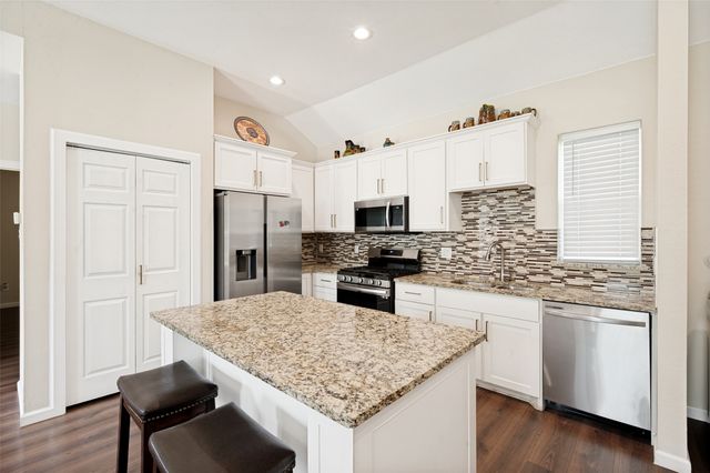 343 N Morris Street, Gainesville, TX 76240