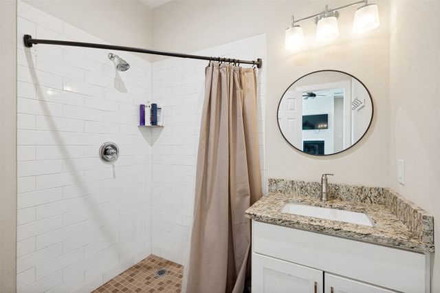 343 N Morris Street, Gainesville, TX 76240