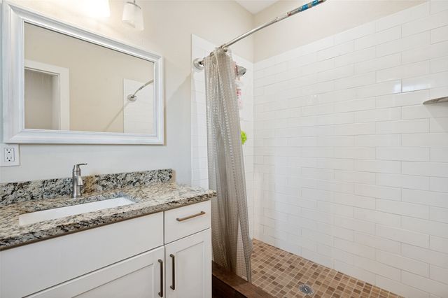 343 N Morris Street, Gainesville, TX 76240