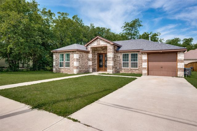 343 N Morris Street, Gainesville, TX 76240
